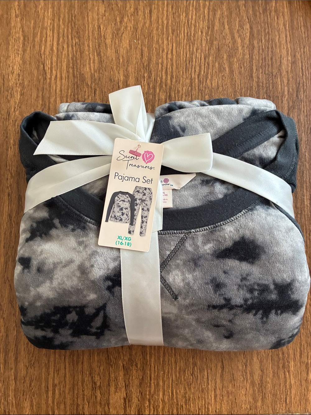 Secret Treasures Women  Black & Gray Tie-Dye Pajama Set - Cozy Lounge Set- NWT
